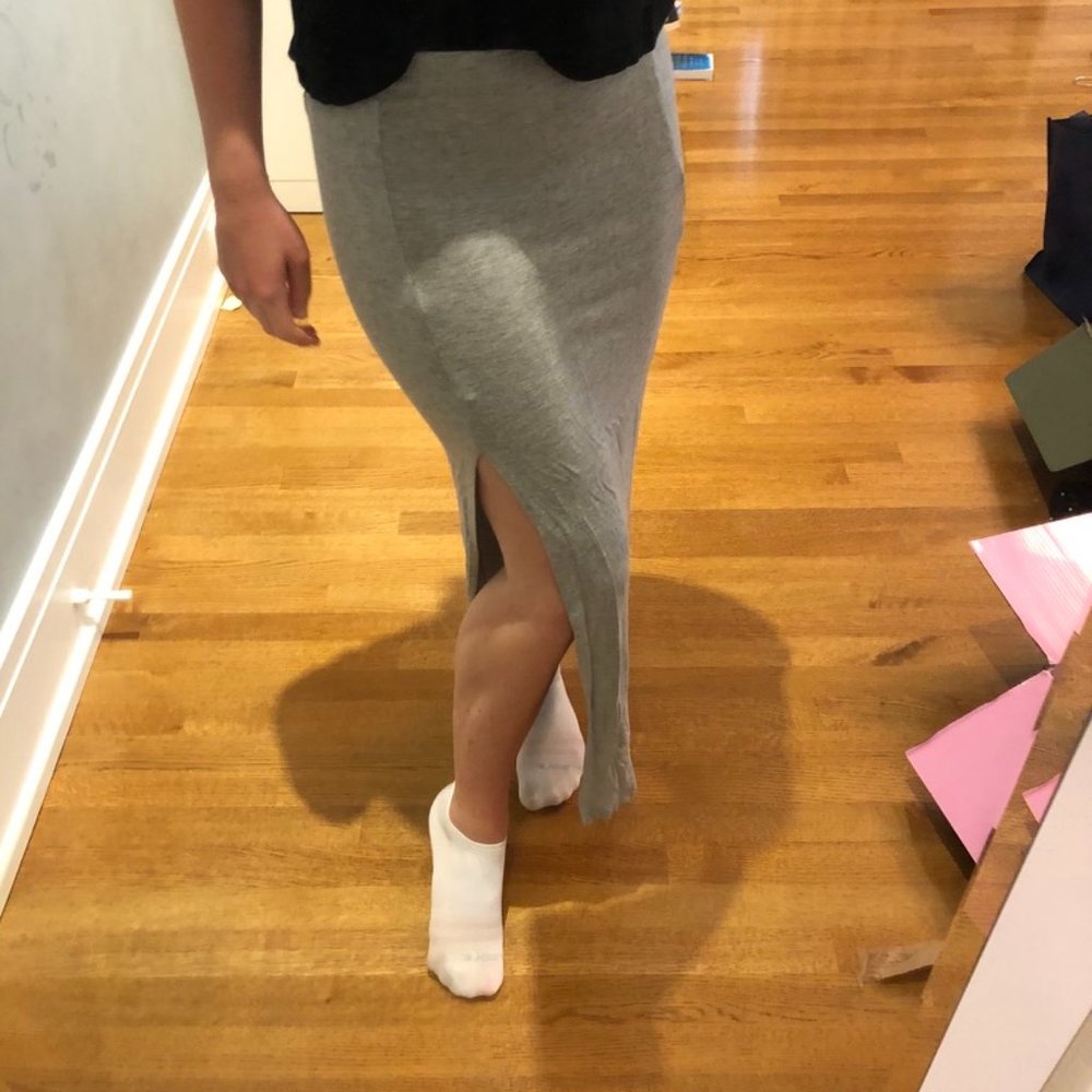 Grey Midi skirt with slit